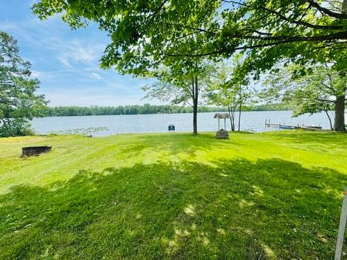 1846 W Tupper Heights Dr, Lake Odessa, MI, 48849-9460 | Card Image