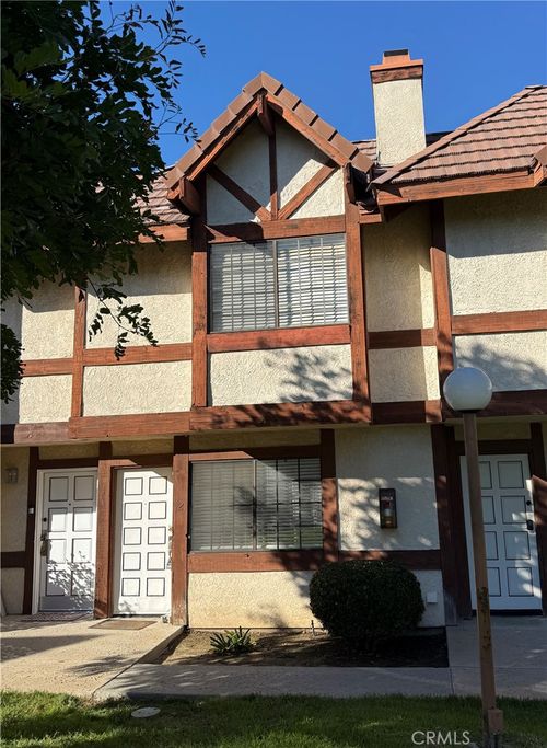 apt-2-9325 Sunland Park Dr, Sun Valley, CA, 91352-1605 | Card Image