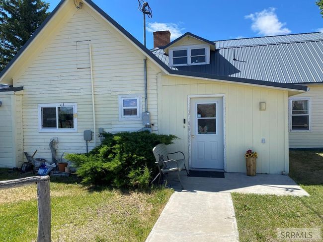2651 Challis Creek Road, Home with 4 bedrooms, 2 bathrooms and 3 parking in Challis ID | Image 10