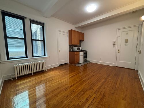 2k-155 E 52nd Street, New York City, NY, 10022 | Card Image
