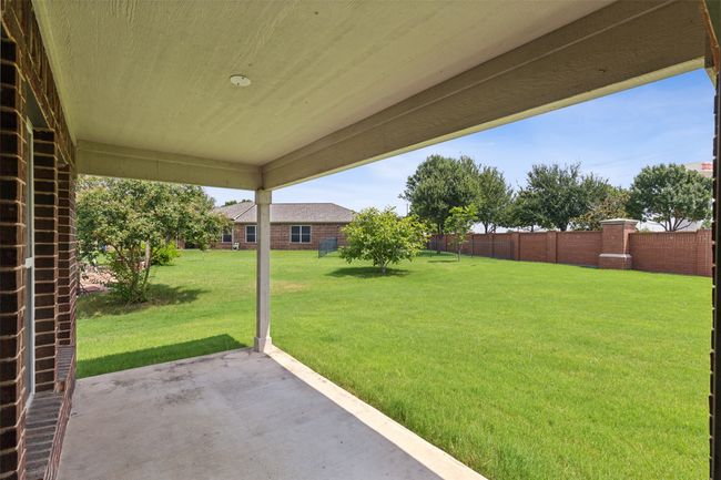Covered patio | Image 26