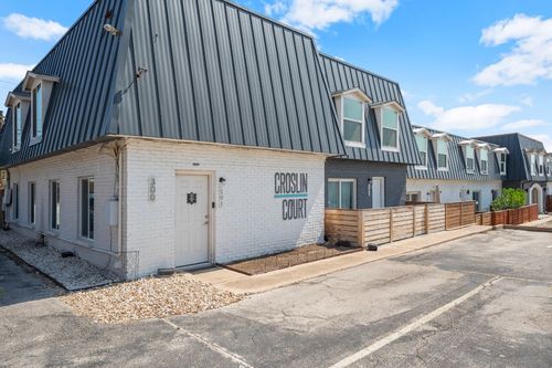 apt-106-300 E Croslin St, Austin, TX, 78752-2548 | Card Image