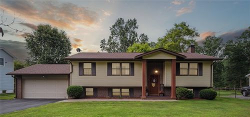 223 Cedar Dr, Kittanning, PA, 16201-2017 | Card Image