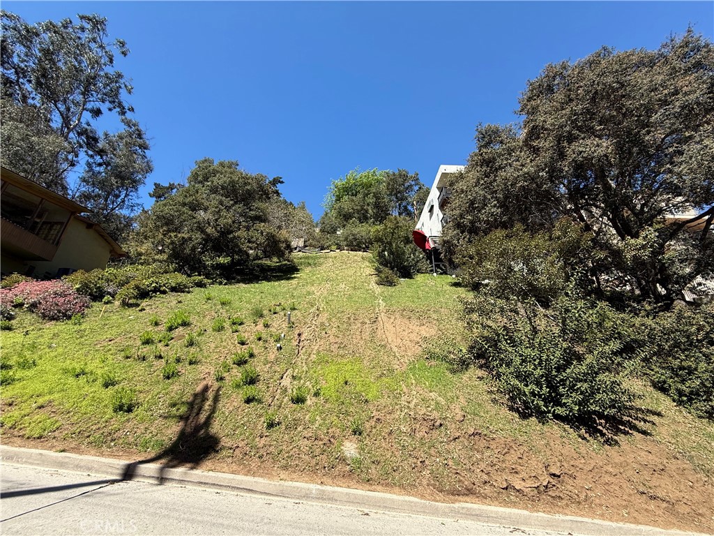 Land in Hollywood Hills 2