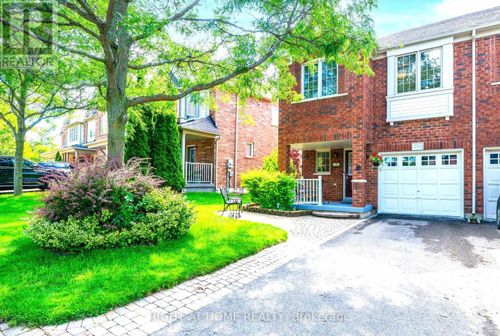 204 Burgess Cres, Newmarket, ON, L3X2T9 | Card Image