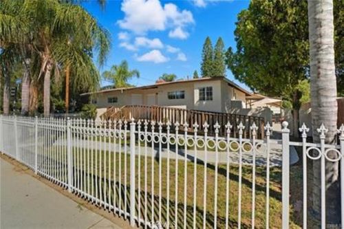 7958 Tampa Ave, Reseda, CA, 91335-1148 | Card Image