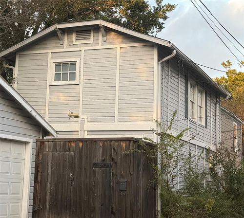 2601 Cherryhurst St, Houston, TX, 77006 | Card Image