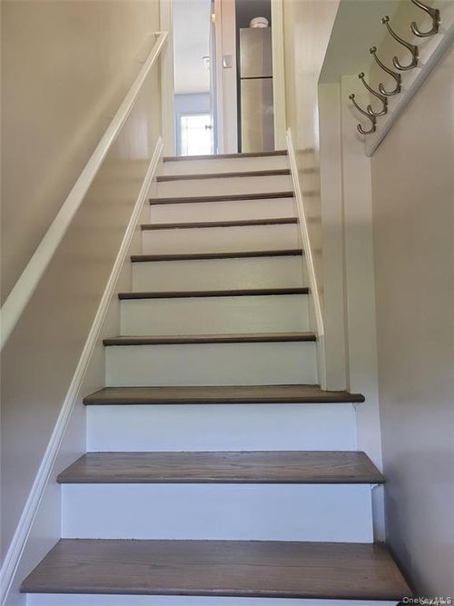 2-375 Broadway, Bethpage, NY, 11714-3008 | Card Image