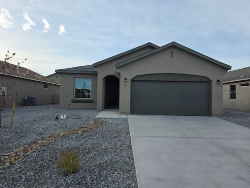 18 Avenida Merida, Los Lunas, NM, 87031-7858 | Card Image