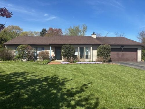 113 Southfield Rd, Baiting Hollow, NY, 11933-1451 | Card Image