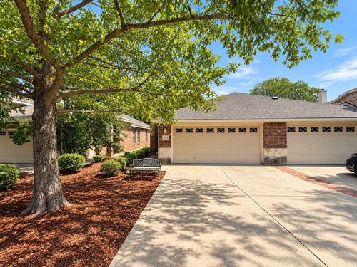 1426 Ravenwood Dr, Mansfield, TX, 76063-6054 | Card Image