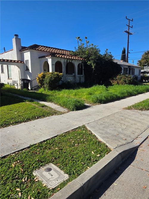 1850 Lake St, Glendale, CA, 91201-2554 | Card Image