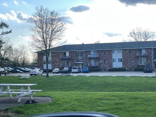 apt-c24-4383 Inner Circle Dr, Brunswick, OH, 44212-2855 | Card Image