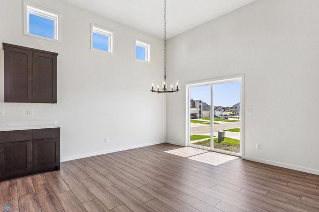 Dining Area | Image 13