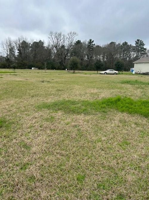 18382 Parker Rd, Cleveland, TX, 77328-5020 | Card Image