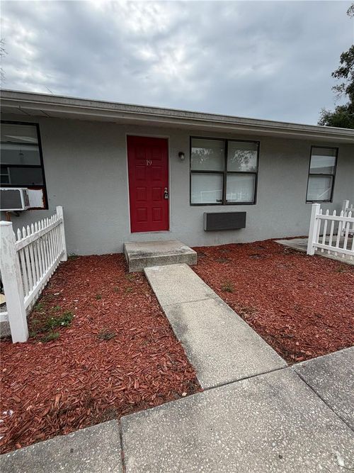 19-1400 Strawberry Pl, Plant City, FL, 33563-6863 | Card Image
