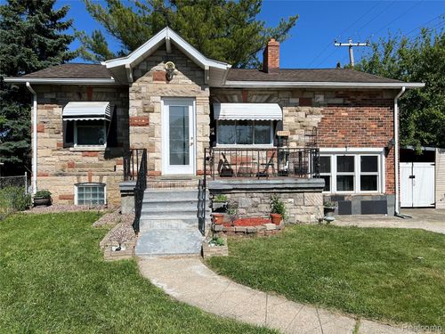 24932 Marigold Ave, Warren, MI, 48089-3834 | Card Image