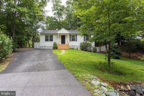 35917 Army Navy Dr, MECHANICSVILLE, MD, 20659-2996 | Card Image