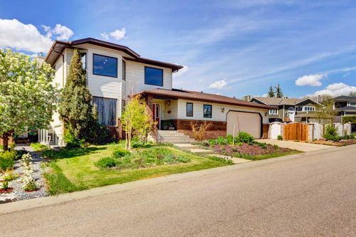 25 Deerfield Manor Se, Calgary, AB, T2J6Z5 | Card Image