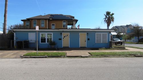 2224 30th St, Galveston, TX, 77550-7721 | Card Image
