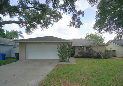 8755 Hampden Dr, Tampa, FL, 33626-2934 | Card Image