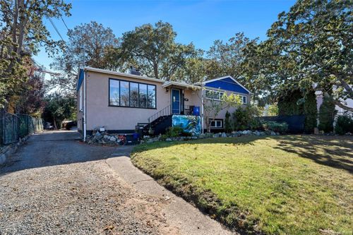 847 Old Esquimalt Rd, Esquimalt, BC, V9A4W9 | Card Image