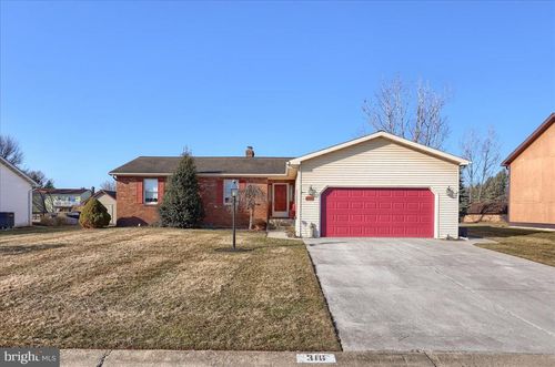 316 Vincent Dr, MCSHERRYSTOWN, PA, 17344-1112 | Card Image