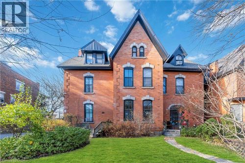 2-80 East Avenue S, Hamilton, ON, L8N2T4 | Card Image