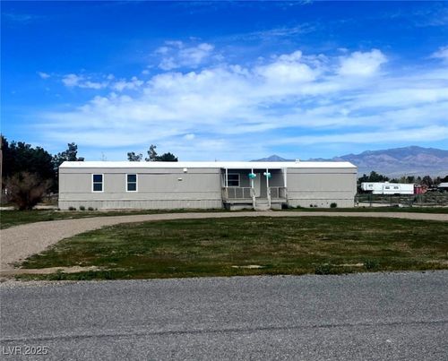 730 Shady Ln, Pahrump, NV, 89060-4100 | Card Image