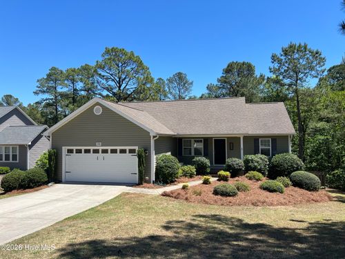 315 Adams Cir, Pinehurst, NC, 28374-8039 | Card Image