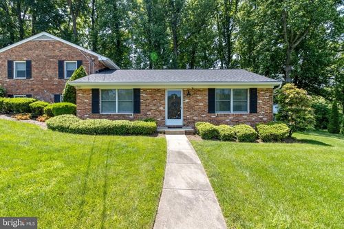 7613 Hamlet St, SPRINGFIELD, VA, 22151-2812 | Card Image