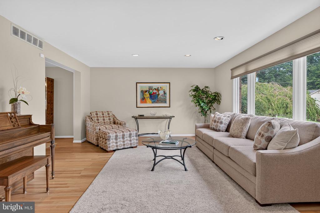 Residential in CHERRY HILL 2