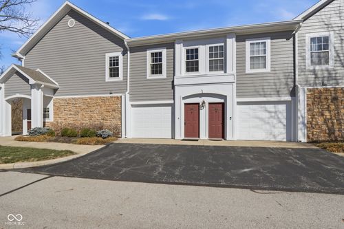 1232 Shadow Ridge Rd, Indianapolis, IN, 46280-2711 | Card Image