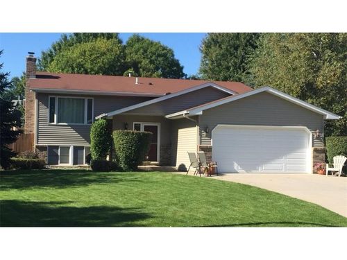 5699 Fawn Ln, Shoreview, MN, 55126-4811 | Card Image