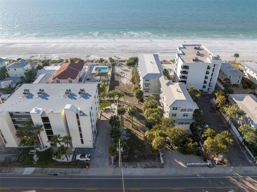 1306 Gulf Blvd, INDIAN ROCKS BEACH, FL, 33785-2716 | Card Image