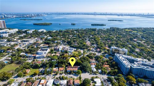 12-465 Ne 59th St, Miami, FL, 33137 | Card Image