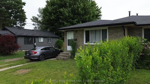 109 B Victoria St, Middlesex Centre, ON, N0L1M0 | Card Image