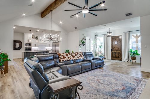 112 Wooded Acres Dr, Mineral Wells, TX, 76067-1866 | Card Image