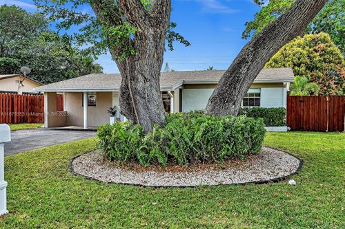 4633 28th Ave, Fort Lauderdale, FL, 33312-5607 | Card Image