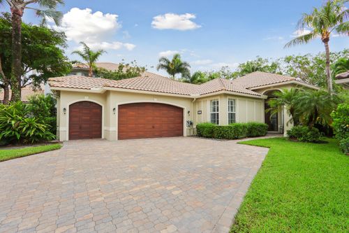 2675 Players Ct, Wellington, FL, 33414-6217 | Card Image