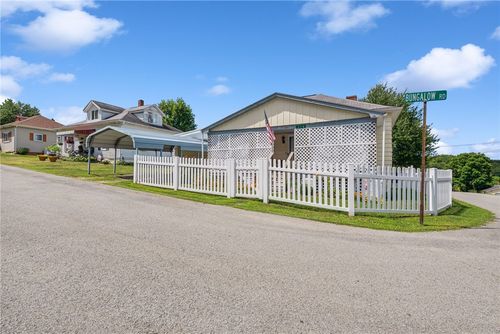 310 Bungalow Rd, New Alexandria, PA, 15670-2800 | Card Image