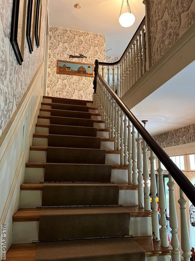 Front Stairway | Image 38