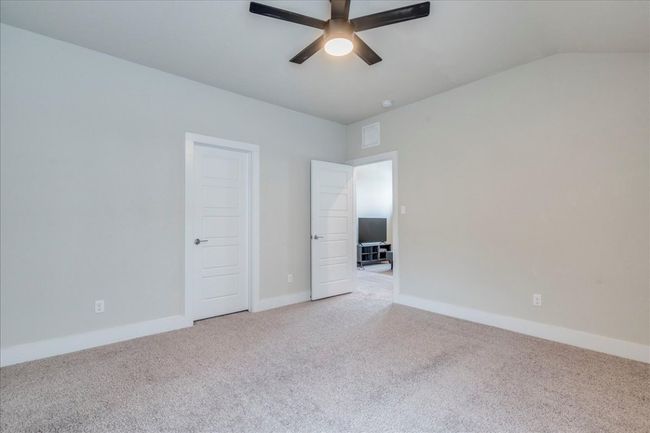 11108 American Mustang Loop, House other with 3 bedrooms, 3 bathrooms and 4 parking in Manor TX | Image 24