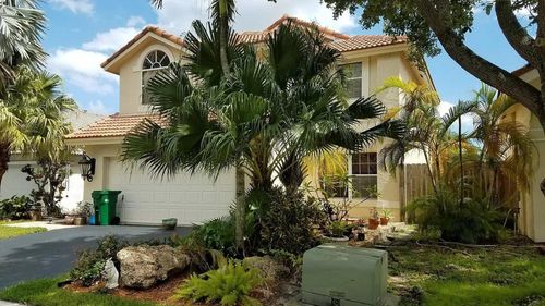 6930 Nw 28th St, Margate, FL, 33063-2051 | Card Image