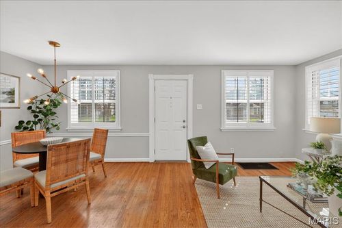 339 Bogey Ln, Kirkwood, MO, 63122-2924 | Card Image