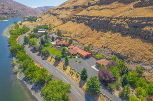 14286 Snake River Rd, Asotin, WA, 99402-9523 | Card Image