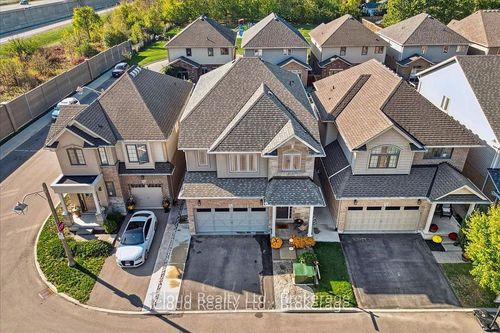 136 Dunrobin Lane, Grimsby, ON, L3M0H4 | Card Image