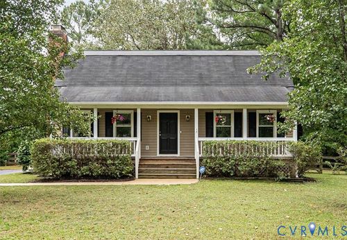 7250 Walnut Grove Dr, Mechanicsville, VA, 23111-3427 | Card Image