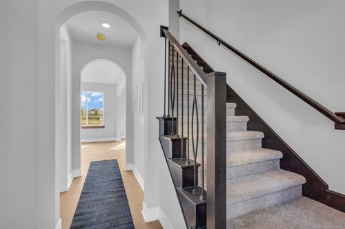 42419 Magnolia Dr, Sterling Heights, MI, 48314-4241 | Card Image