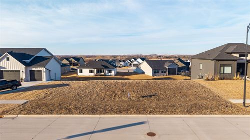 1157 Nw 28th St, Grimes, IA, 50111-2707 | Card Image